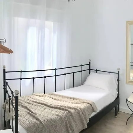 Apartamento En Centro De Torre Del Mar, Malaga Apartamento