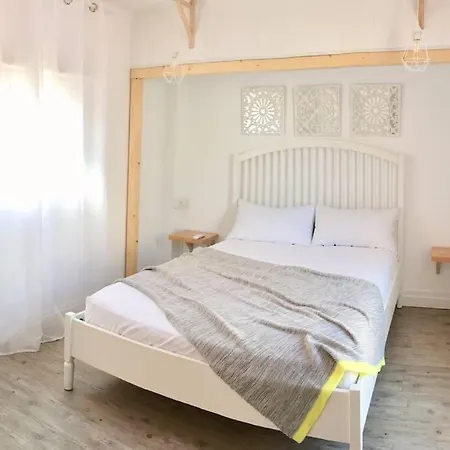 Apartamento En Centro De Torre Del Mar, Malaga *